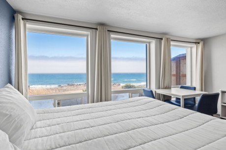 Seagull Beachfront Inn - revenuemanager@hotelsa1.com